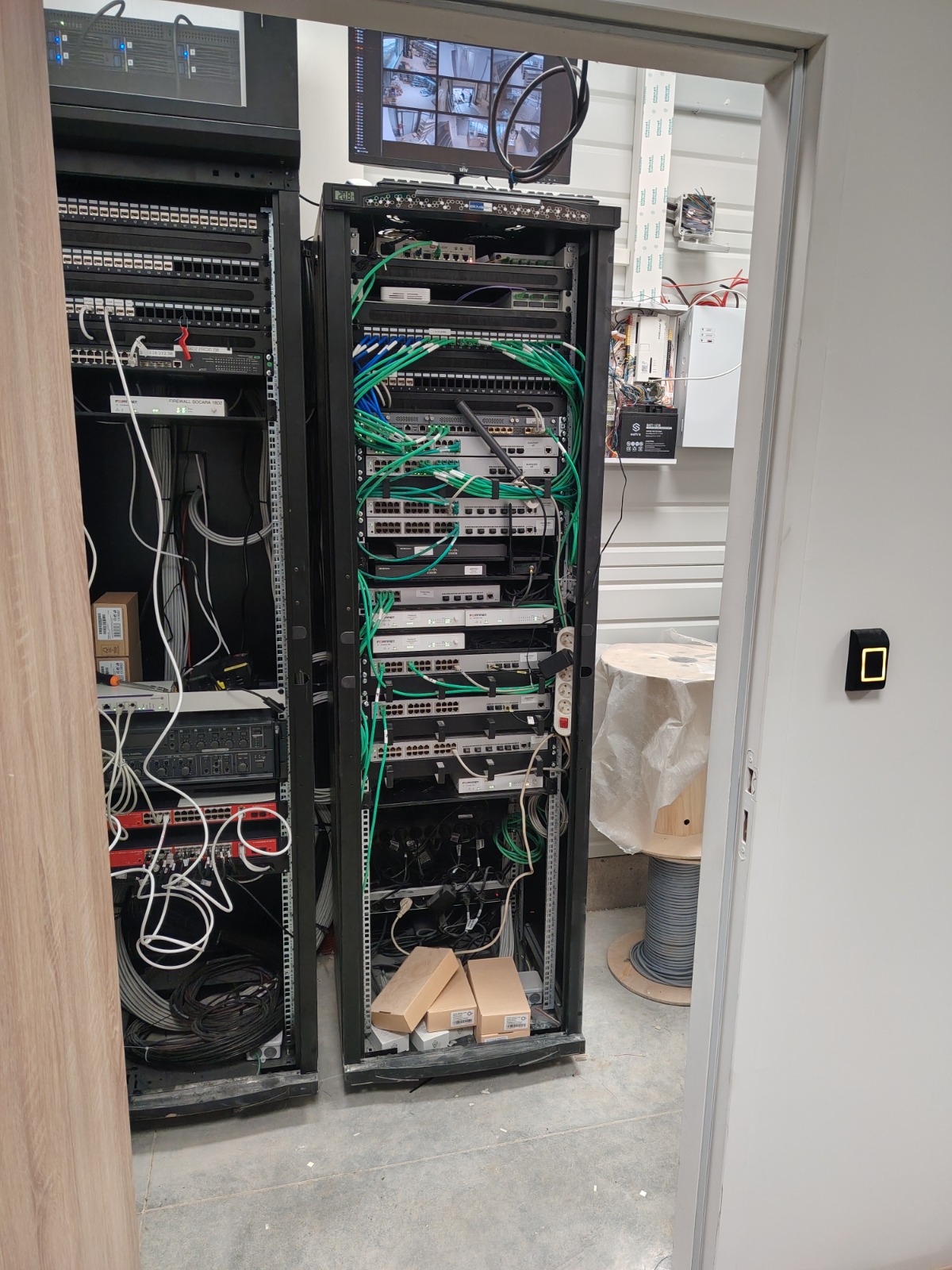 Vue générale des baies informatiques